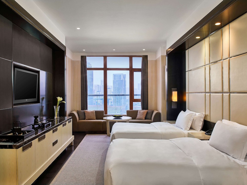 Banyan Tree Tianjin Riverside 8/50