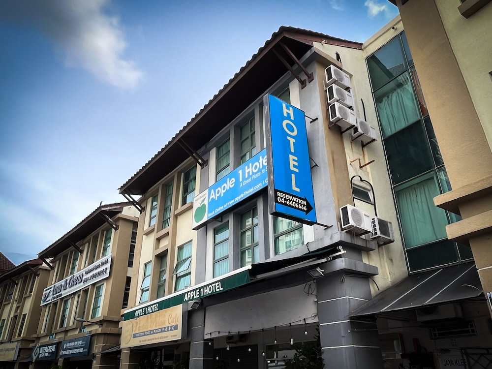 Apple 1 Hotel Queensbay 2/64