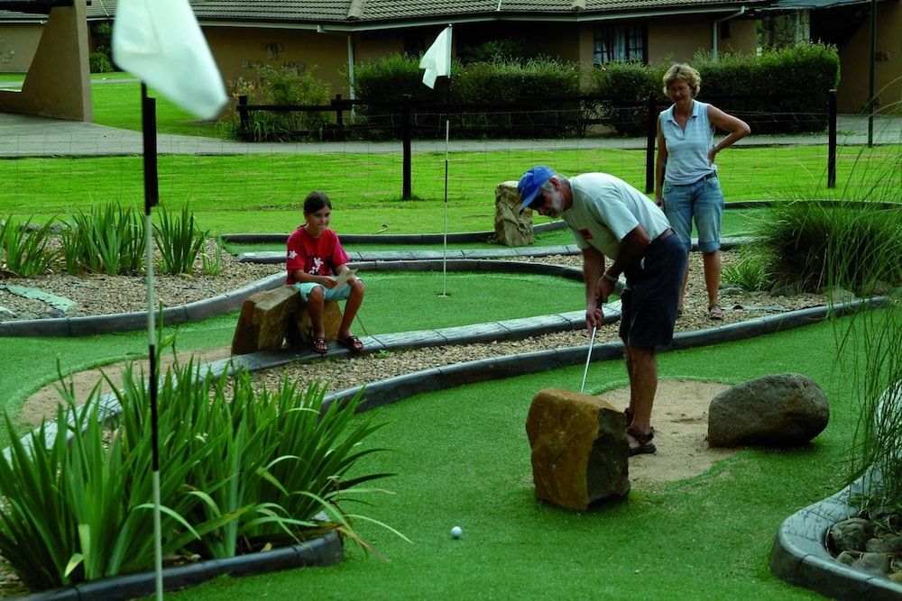 Fairways Drakensberg 32/50