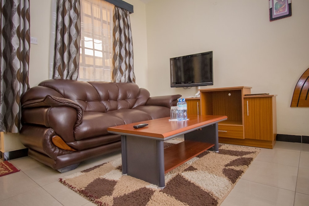 Emboita Hotel 33/50
