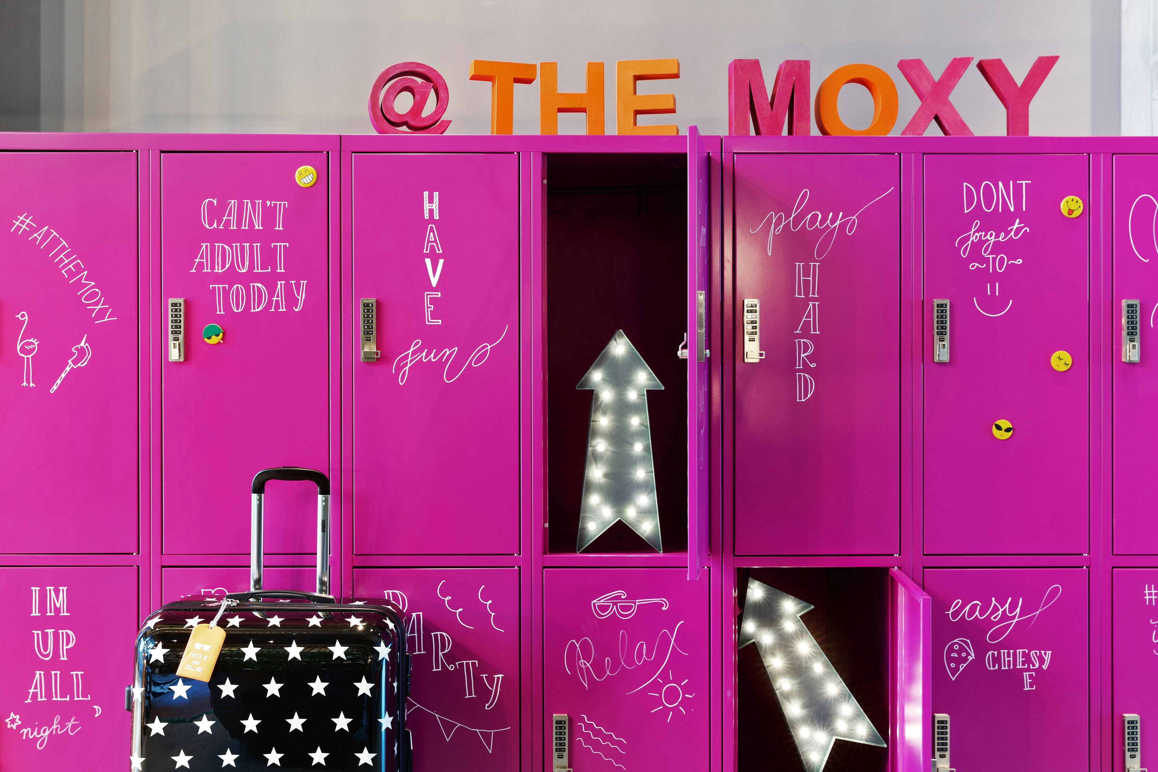 Moxy Amsterdam Houthavens 12/58
