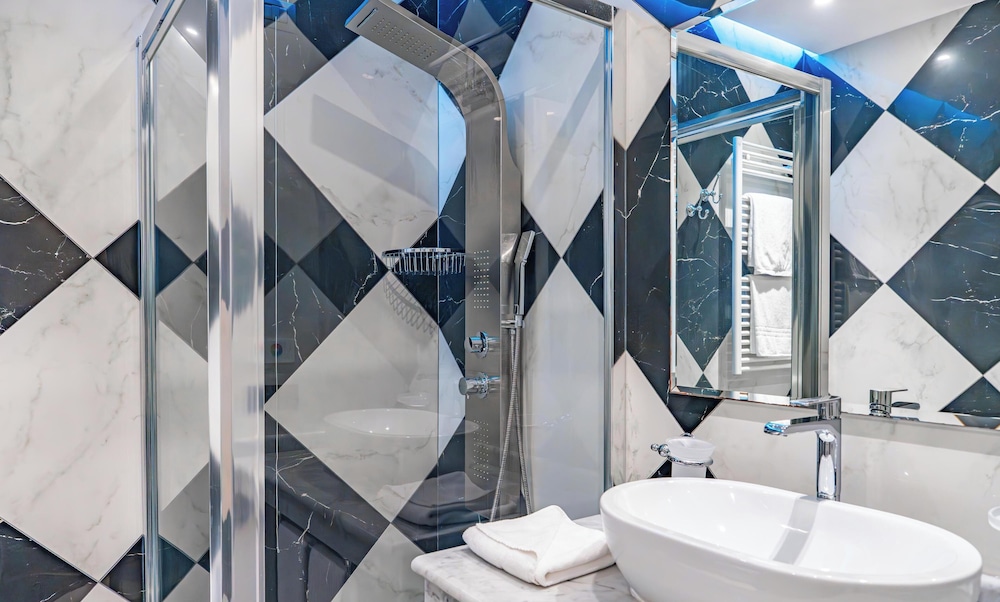 Via Veneto Suites 68/71