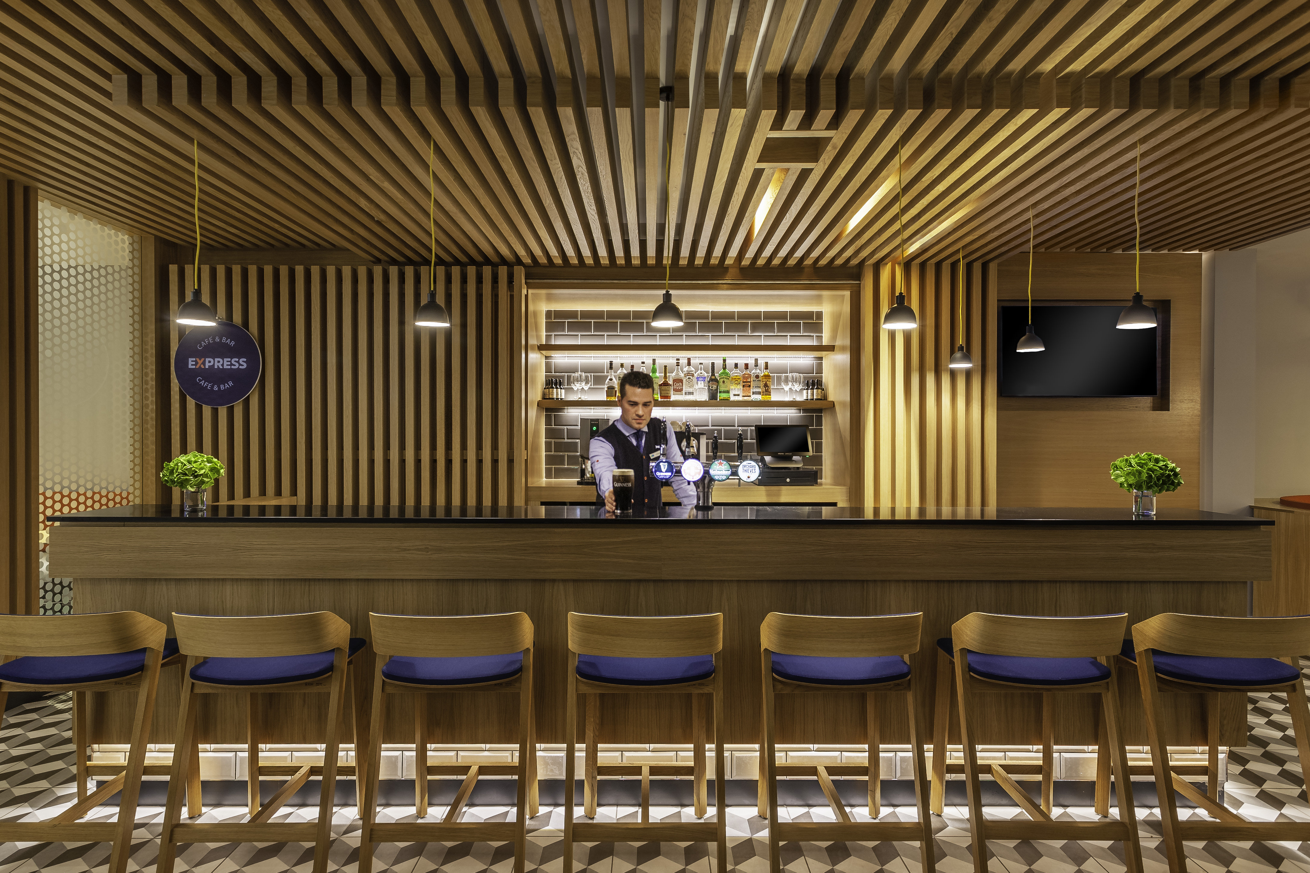 Holiday Inn Express Dublin Airport 15/30