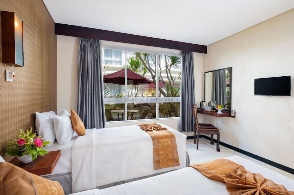 The Kanjeng Suites Kuta Galeria - Bali 23/56