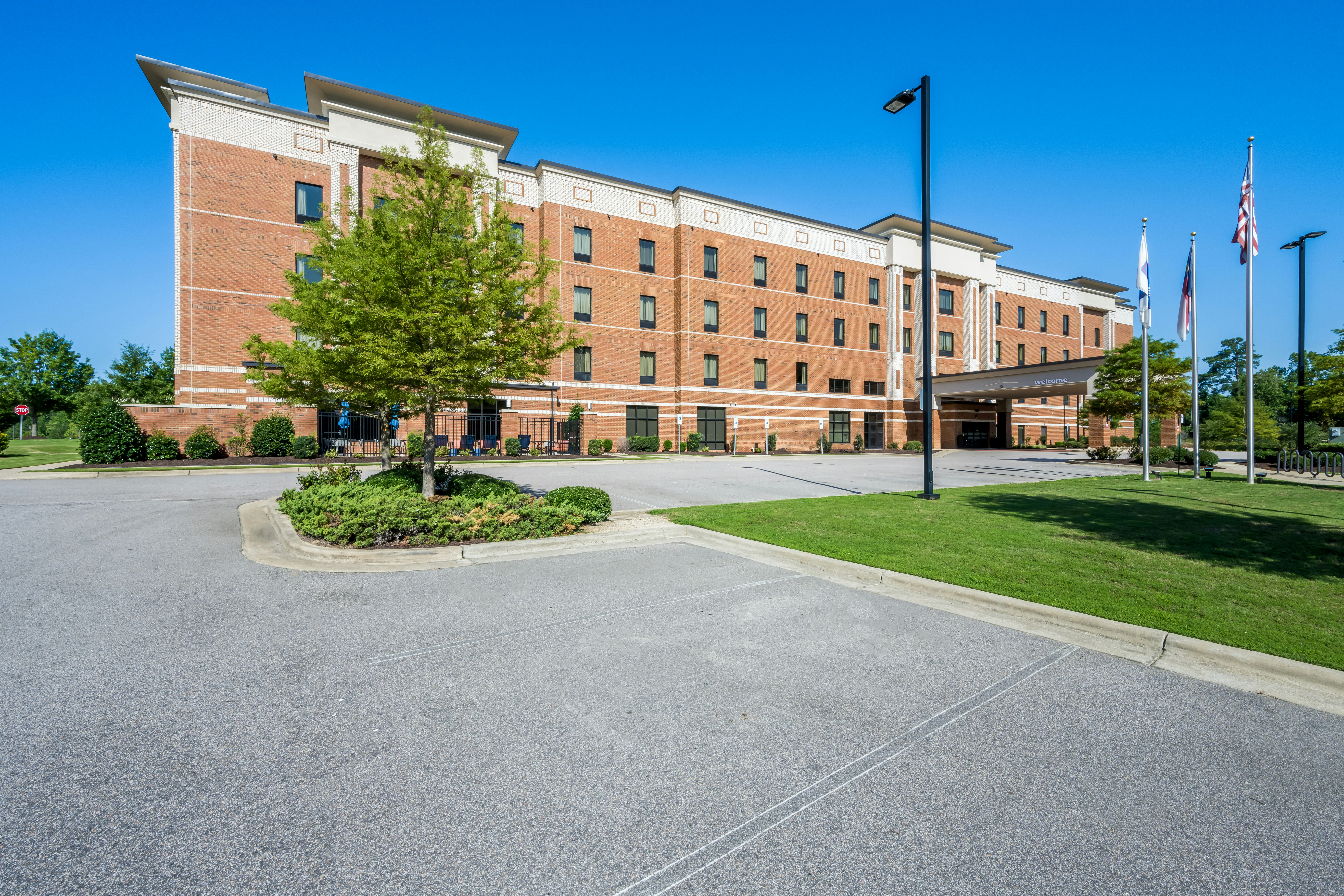 Hampton Inn Suites Knightdale Nc 53/56