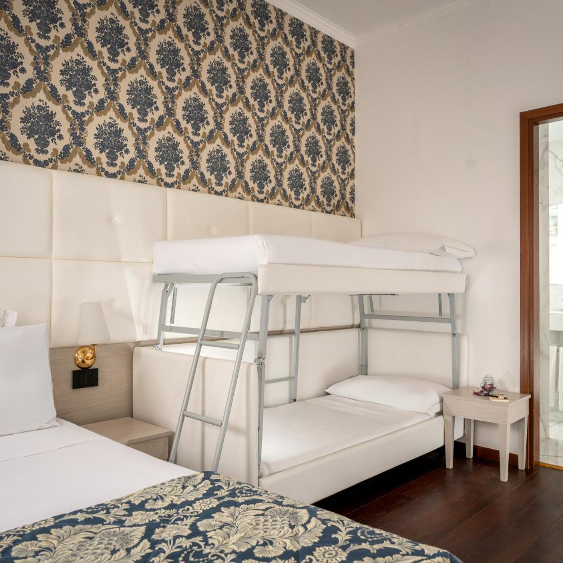 Room, Quadruple, Bunk Bed