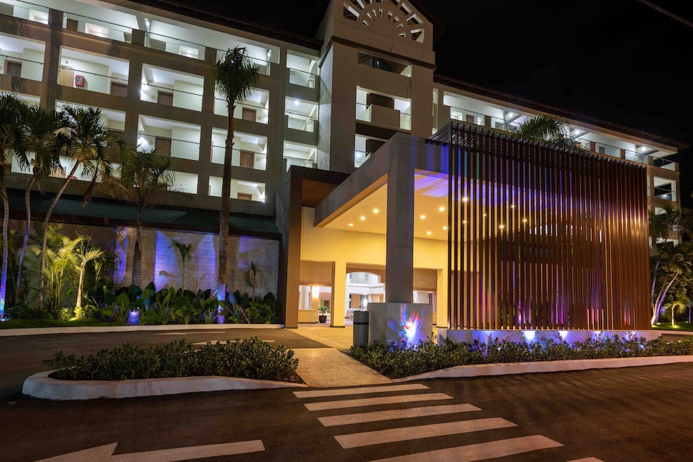 Coral Costa Caribe Beach Resort - All Inclusive 6/101