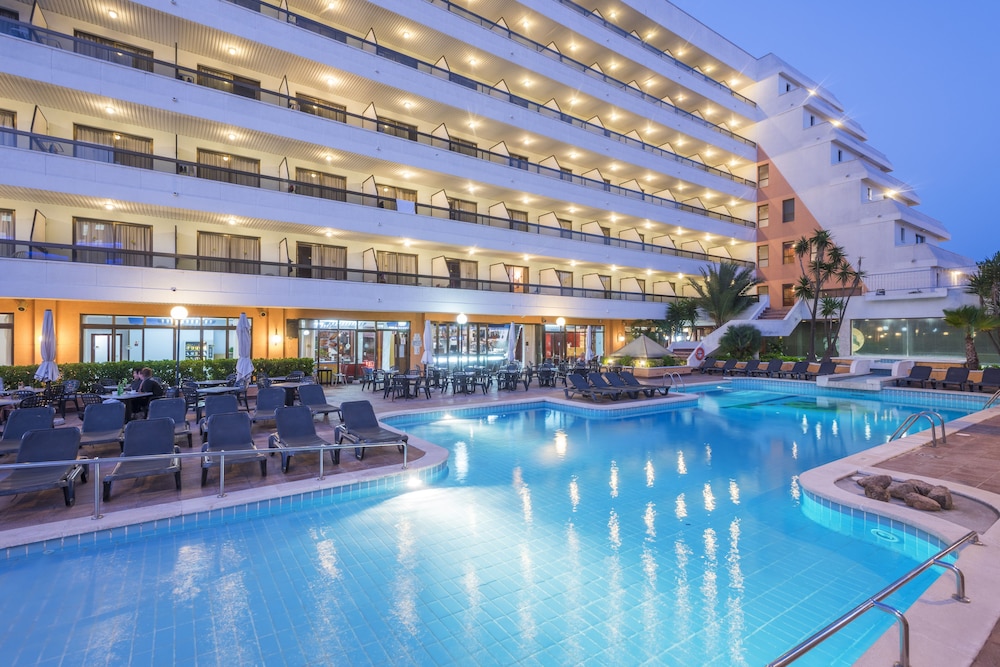 Tropic Park Hotel in MALGRAT DE MAR