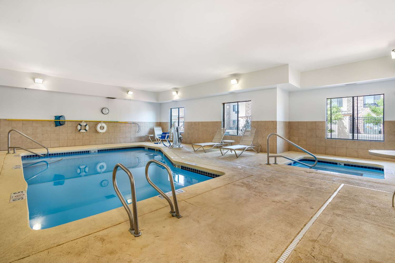 Comfort Suites Gallup East Route 66 and I-40 17/42