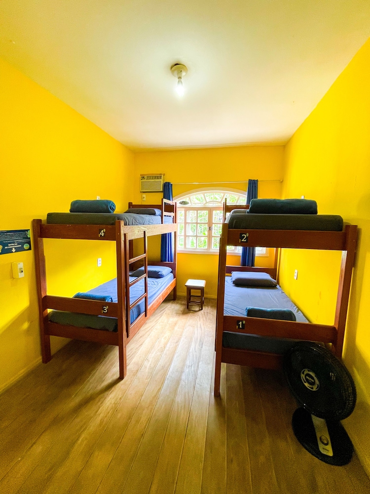 Onça Da Praia Hostel 29/50