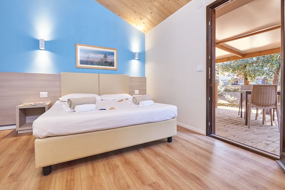 PARADU TUSCANY ECORESORT 25/86