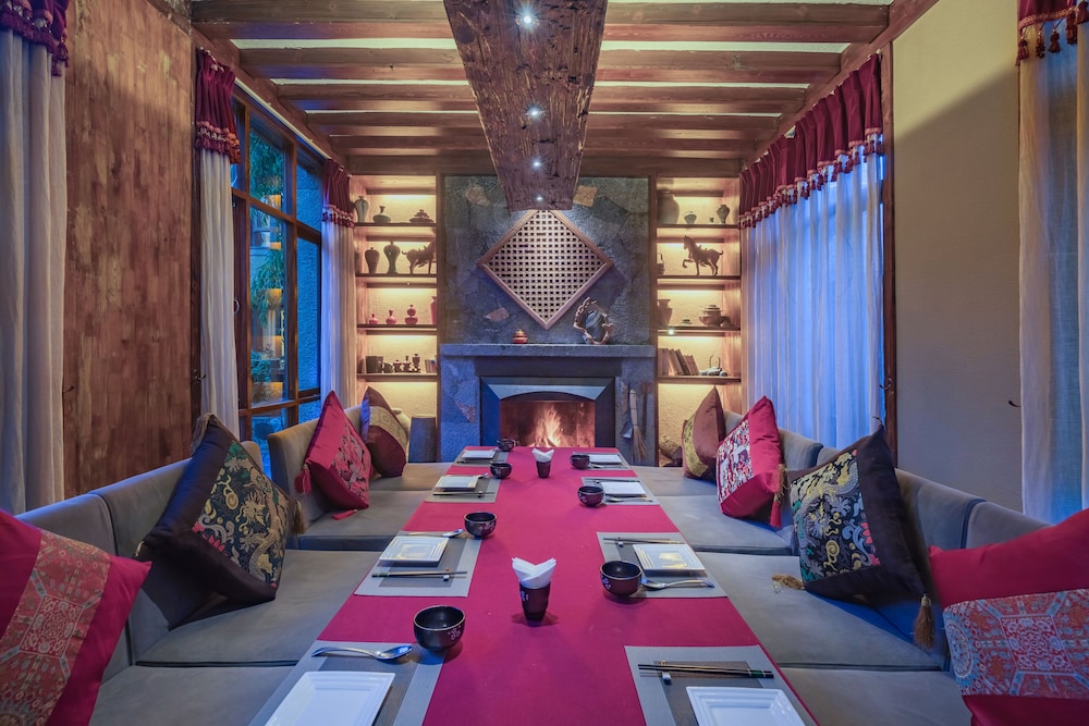 Arro Khampa by Zinc Journey Shangri-la 64/72