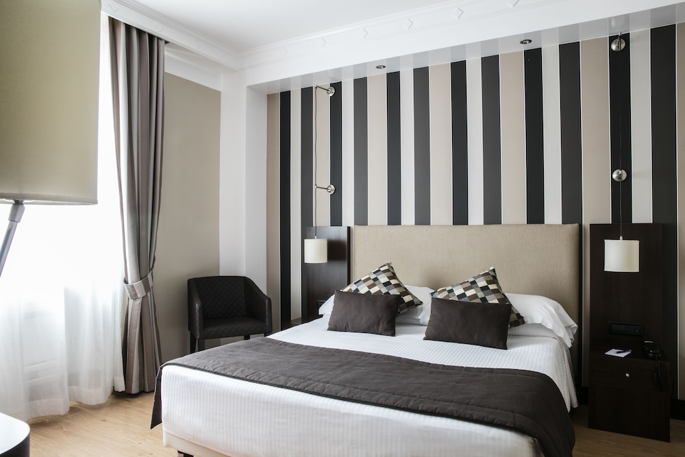 Th Roma Carpegna Palace 14/50