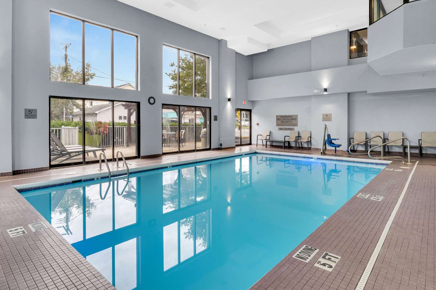 Country Inn & Suites by Radisson, Rehoboth Beach - Dewey 17/33