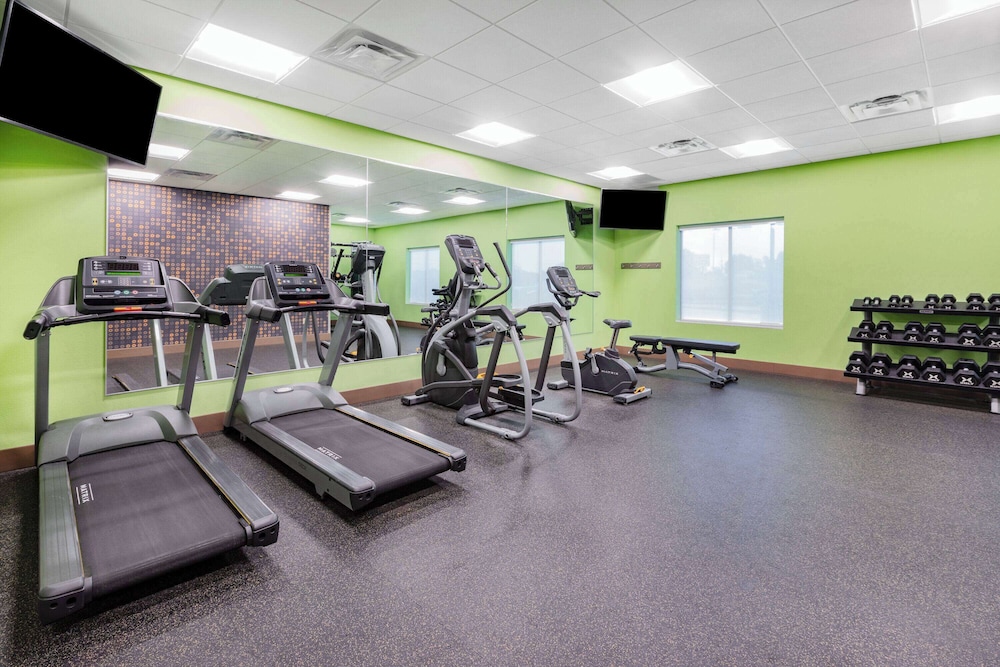 La Quinta Inn & Suites by Wyndham Jackson/Cape Girardeau 22/51