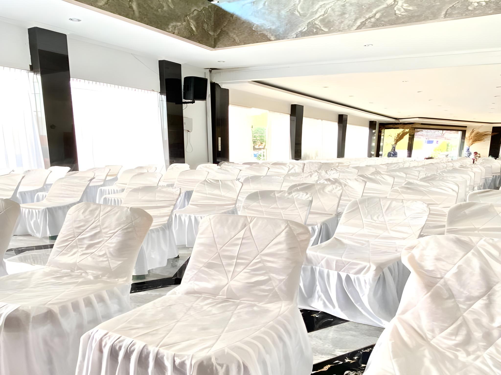 Hotel Prima Indah 23/27