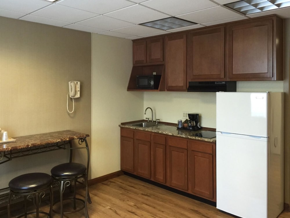 Quality Inn & Conference Center Franklin Downtown PA 3/49