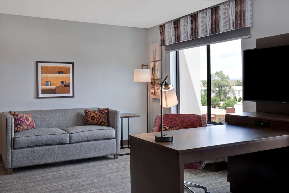 Hampton Inn Santa Fe South Nm 32/52