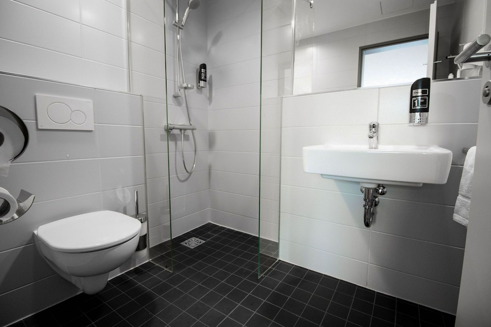 Serways Hotel Remscheid 9/36