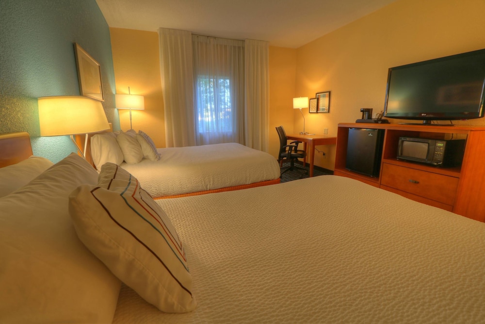 Fairfield By Marriott Mt Pleasant 14/30