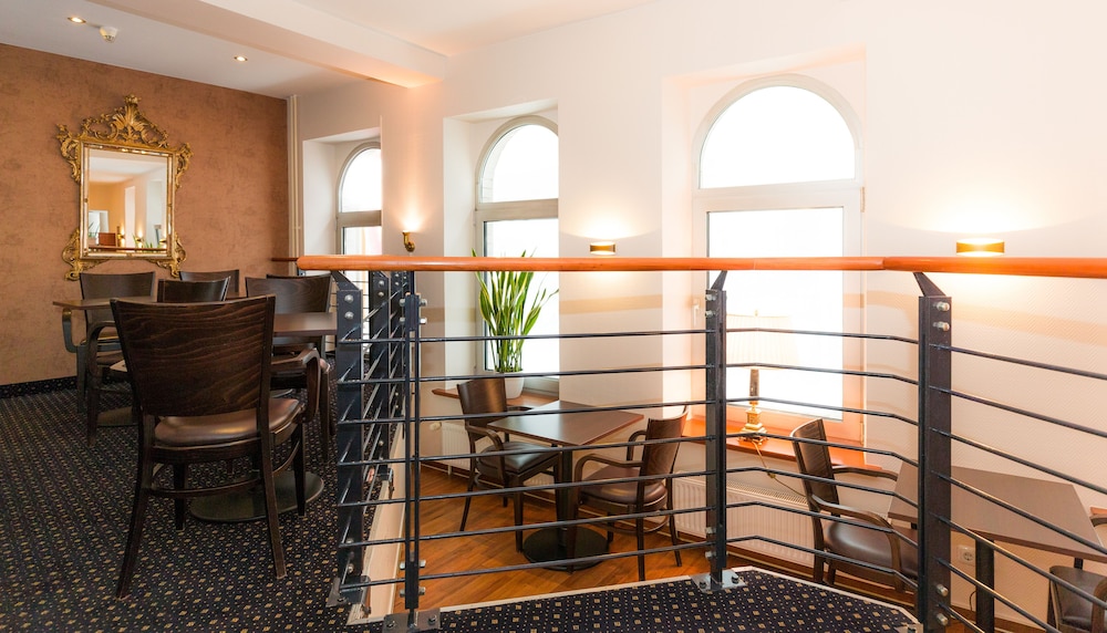 Hotel Furst Bismarck 41/43
