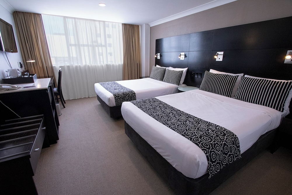 SUPERIOR, 2 DOUBLE BEDS