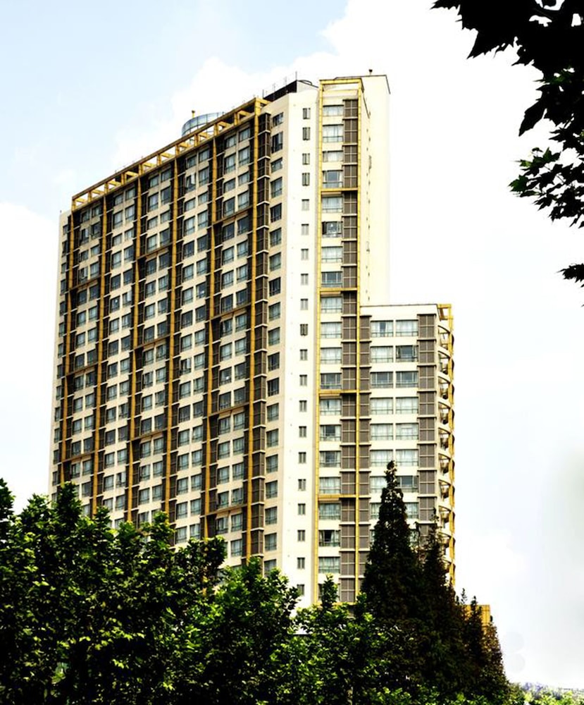 KINGTOWN HOTEL HONGQIAO 1/19