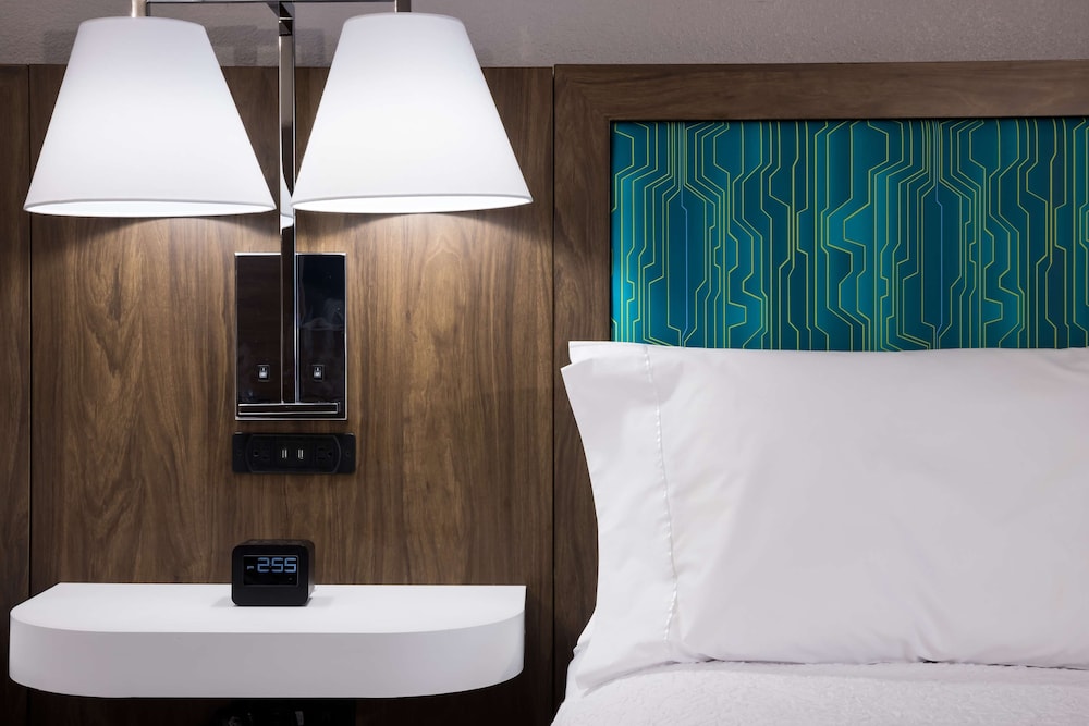 Hampton Inn Bentonville-Rogers 28/50