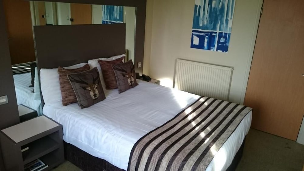 Regent Hotel 11/42