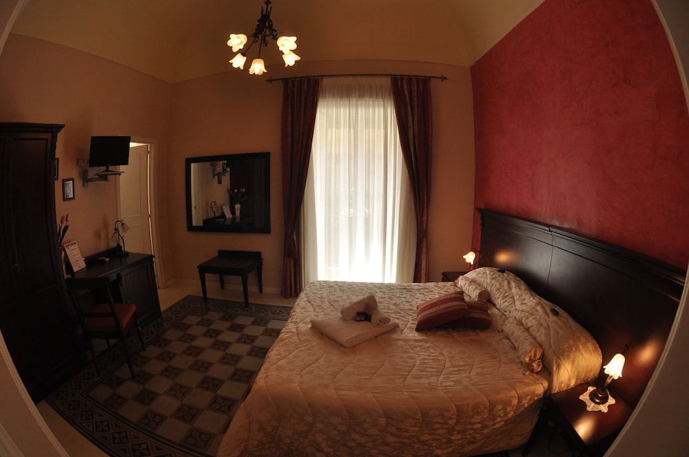 PALAZZO IL CAVALIERE B&B DE CHARME 29/68