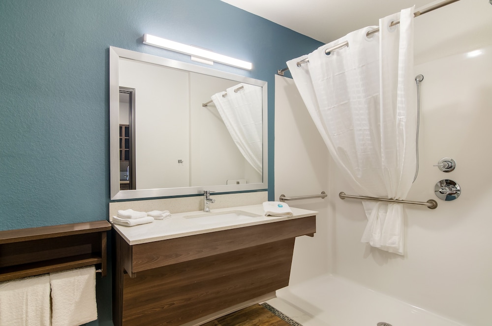 WoodSpring Suites Thornton - North Denver 20/21