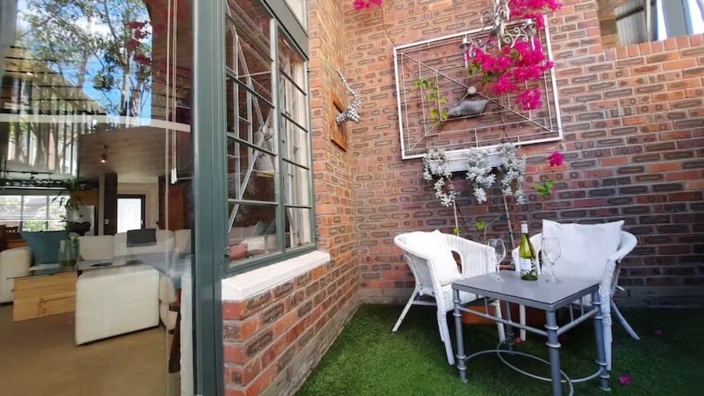 Chic Loft In The Heart Of Cape Town 3/29