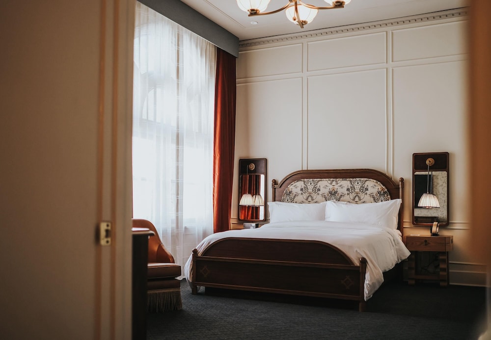 Victorian, Suite, King Bed