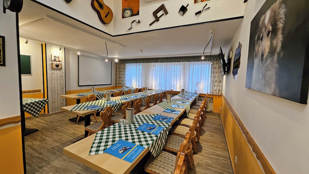 Hotel And Restaurant Edel Weiss Bremen 63/71