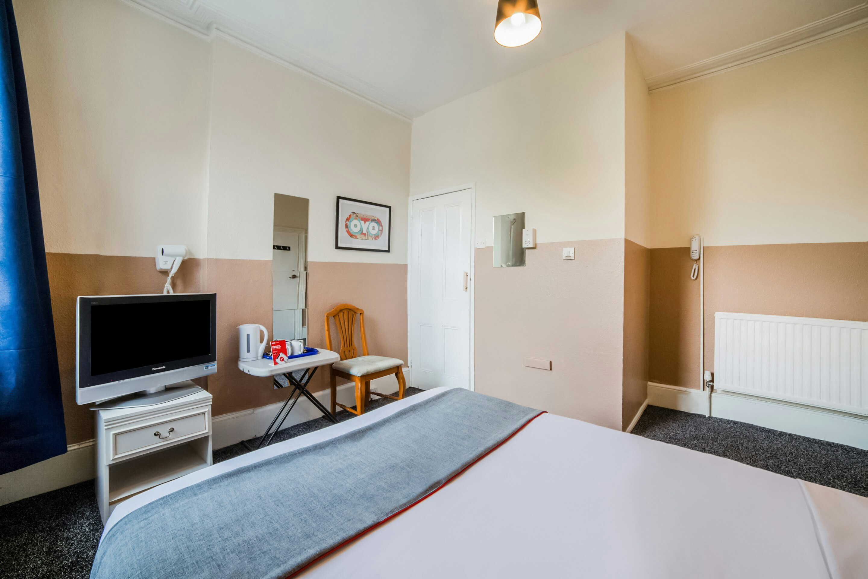Devine Beach Hotel, Westcliff Southend-On-Sea 39/50