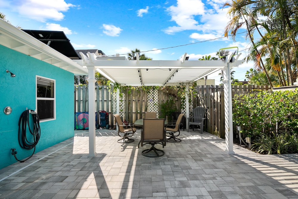 The Ringling Beach House 64/75