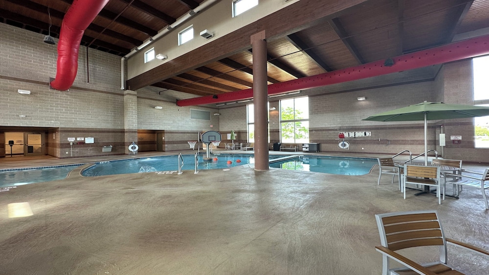 Holiday Inn Stevens Point Convention Ctr 28/72