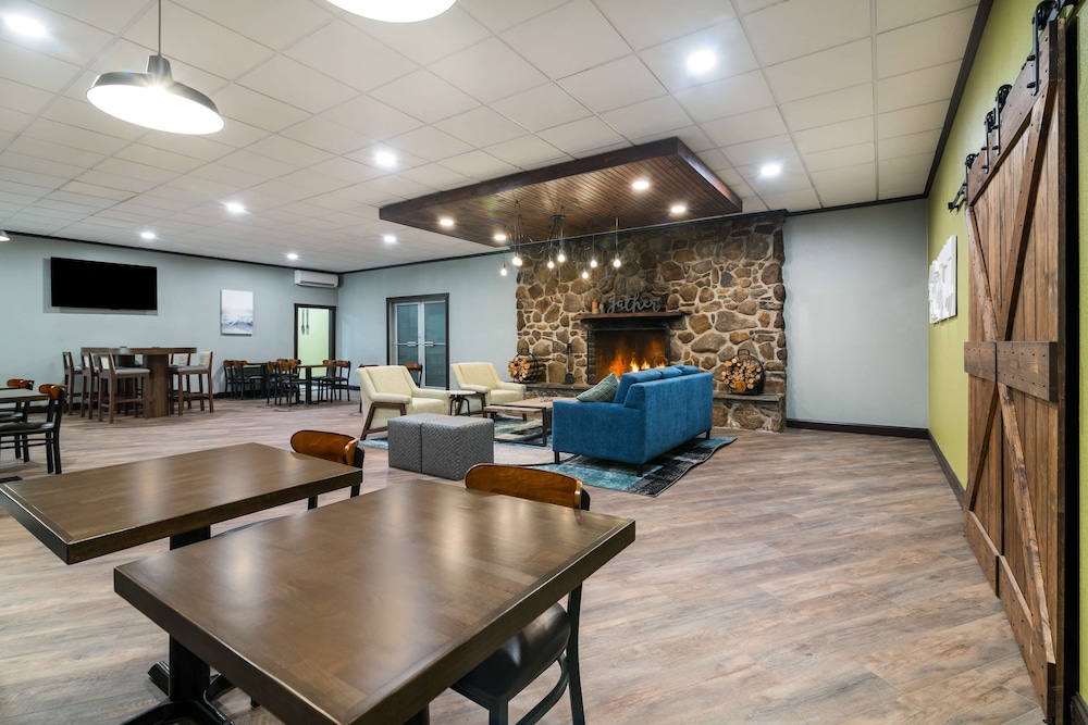 Best Western Plymouth Inn-White Mountains 32/35