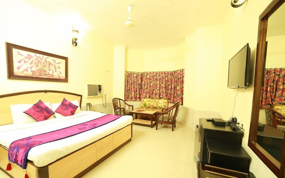 HOTEL KARNAVATI 14/50