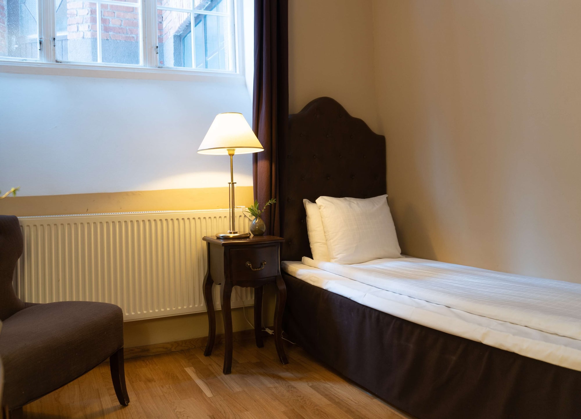 Standard, Single Bed, No Window