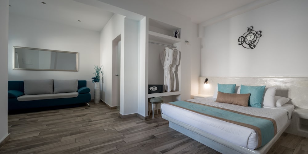 Oasis Hotel Fira 8/27