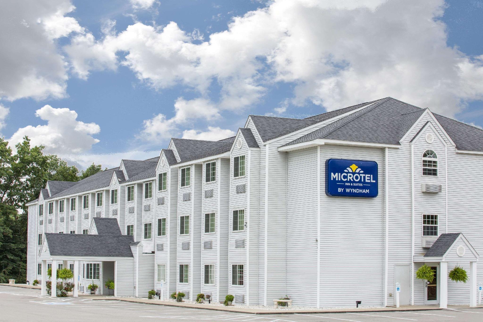 Microtel Inn & Suites By Wyndham Gassaway/Sutton 1/16