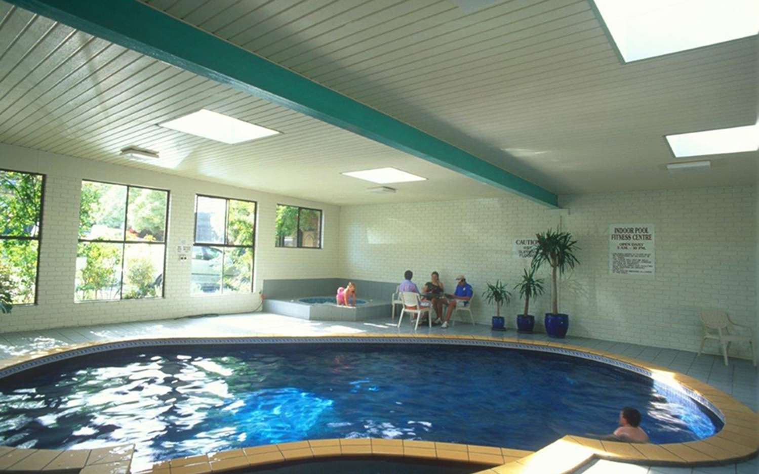 Best Western the Tudor Box Hill 6/12