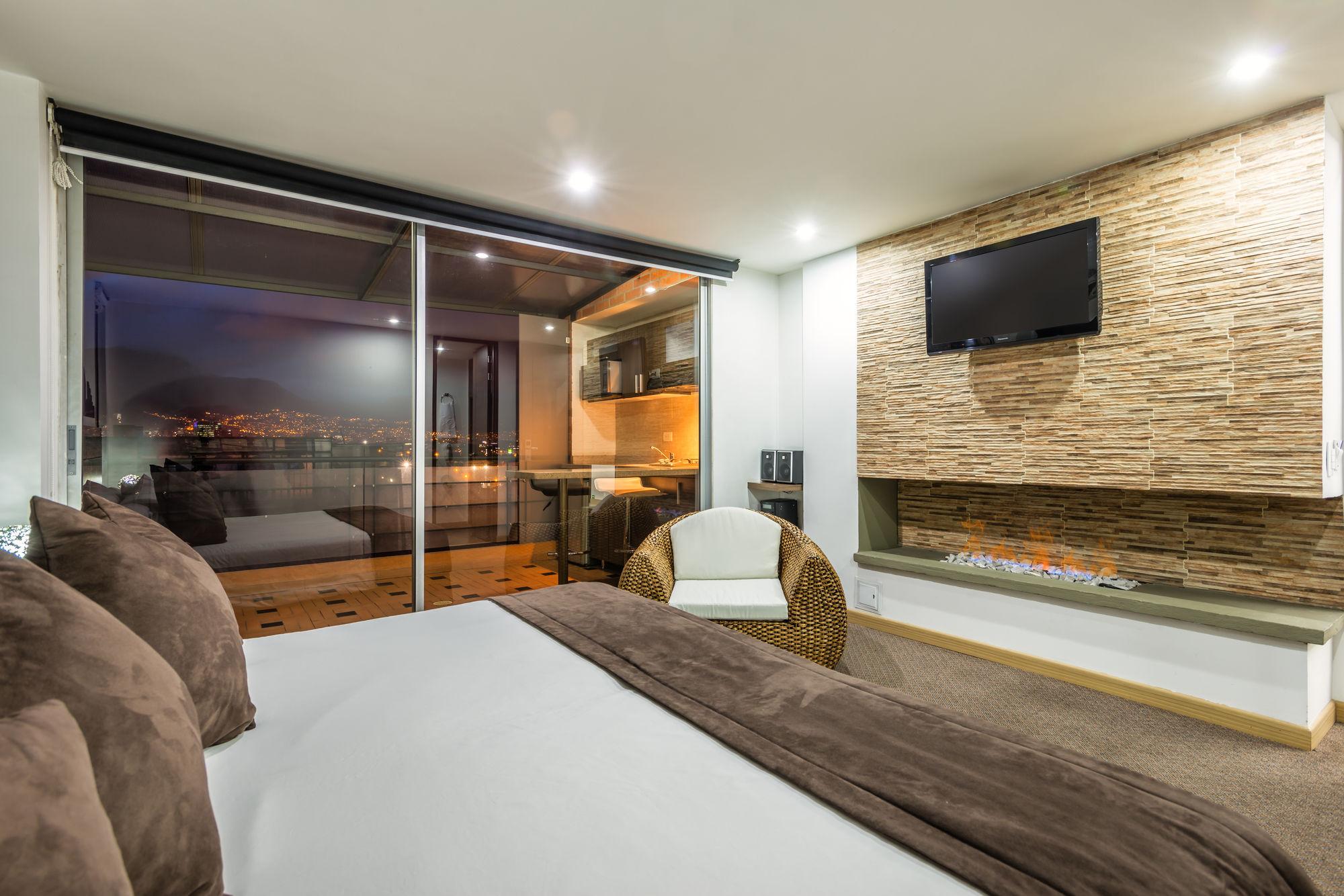 Executive, Suite, Apartment