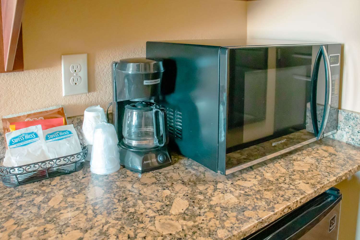 Comfort Inn & Suites Grand Forks near Alerus Center 13/27
