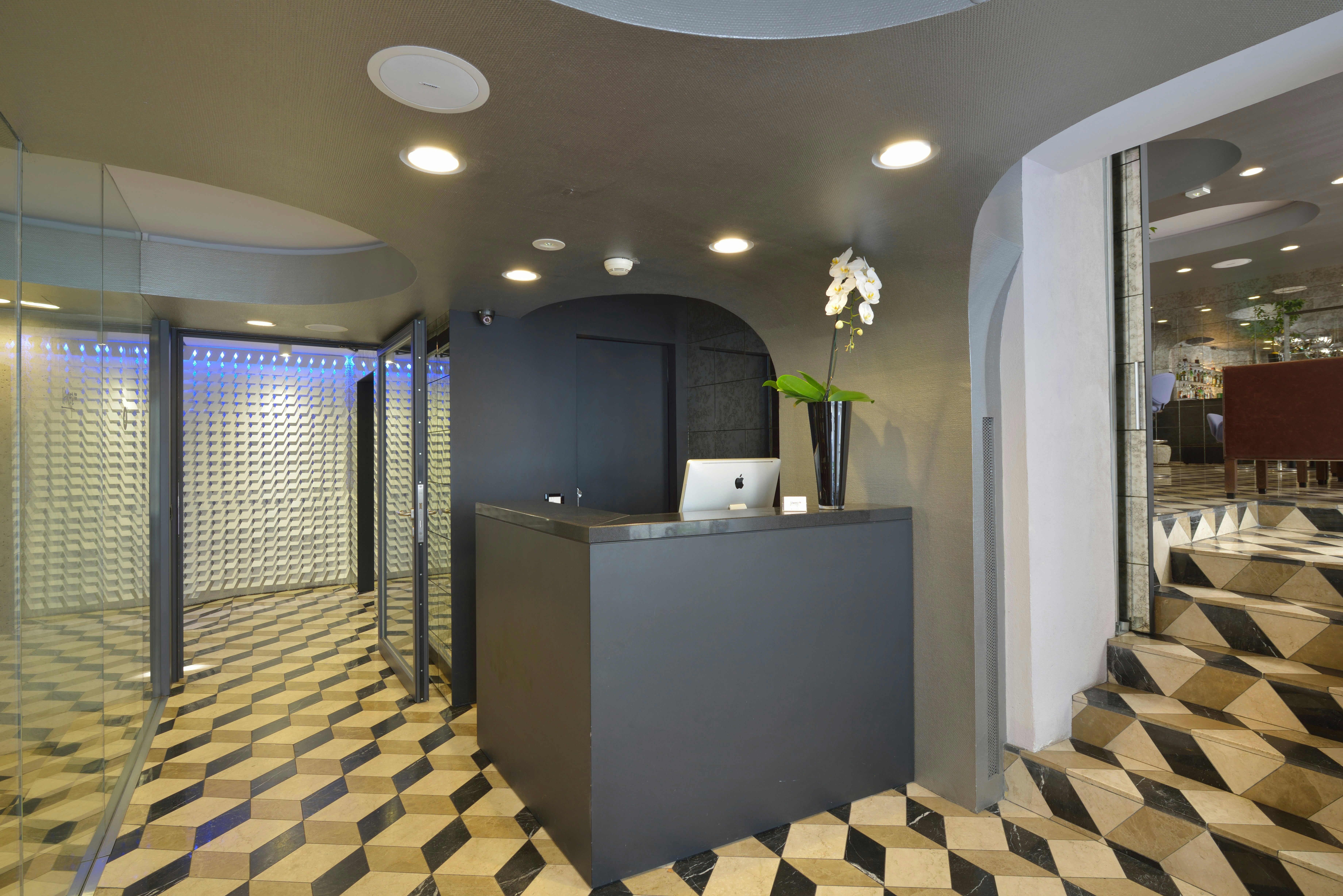 Vander Urbani Resort A Member of Design Hotels 8/57