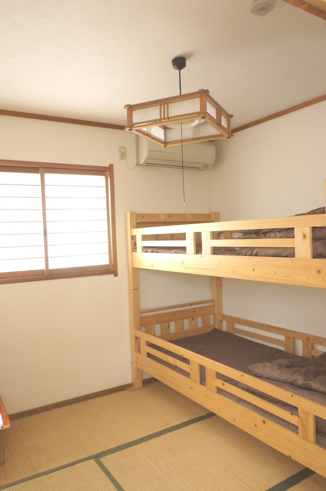 Osaka Tomato Hostel 46/46