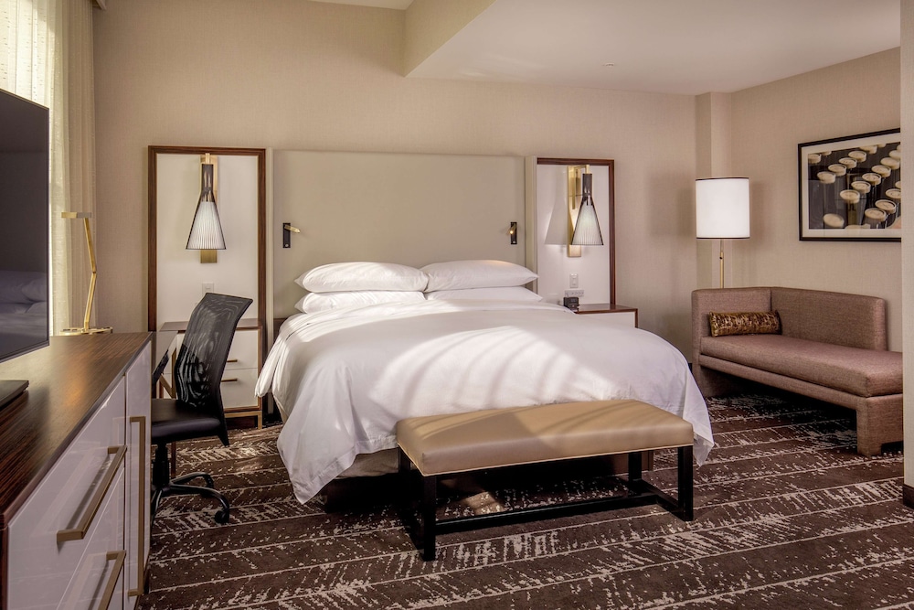 DoubleTree by Hilton Youngstown Downtown 10/46