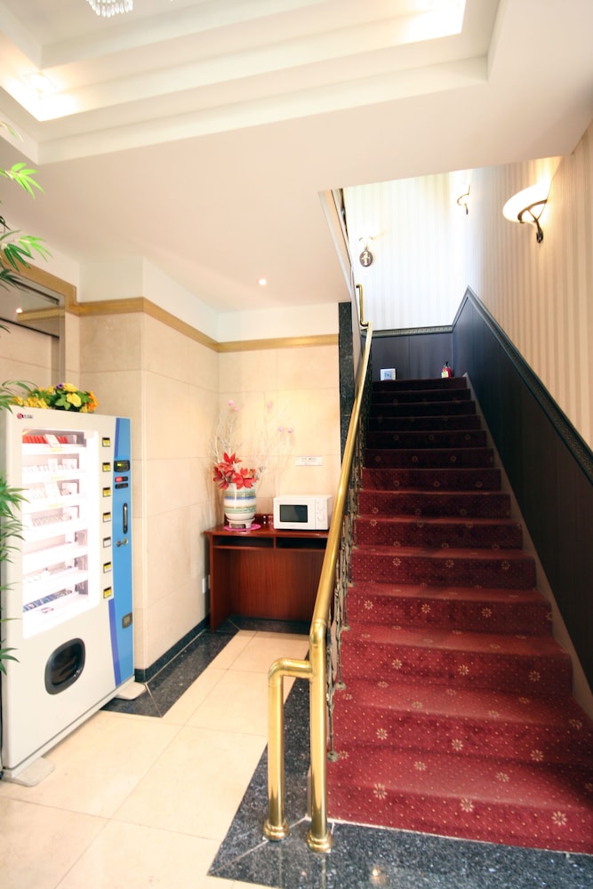 Hotel Amaranth 8/45