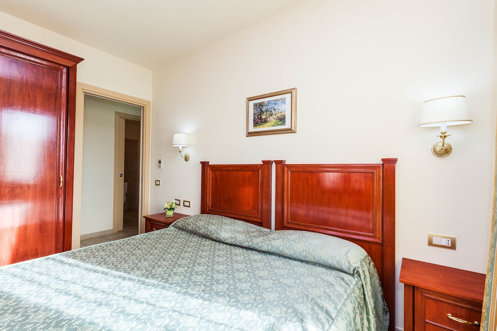 RESIDENCE REGINA ELENA 24/53
